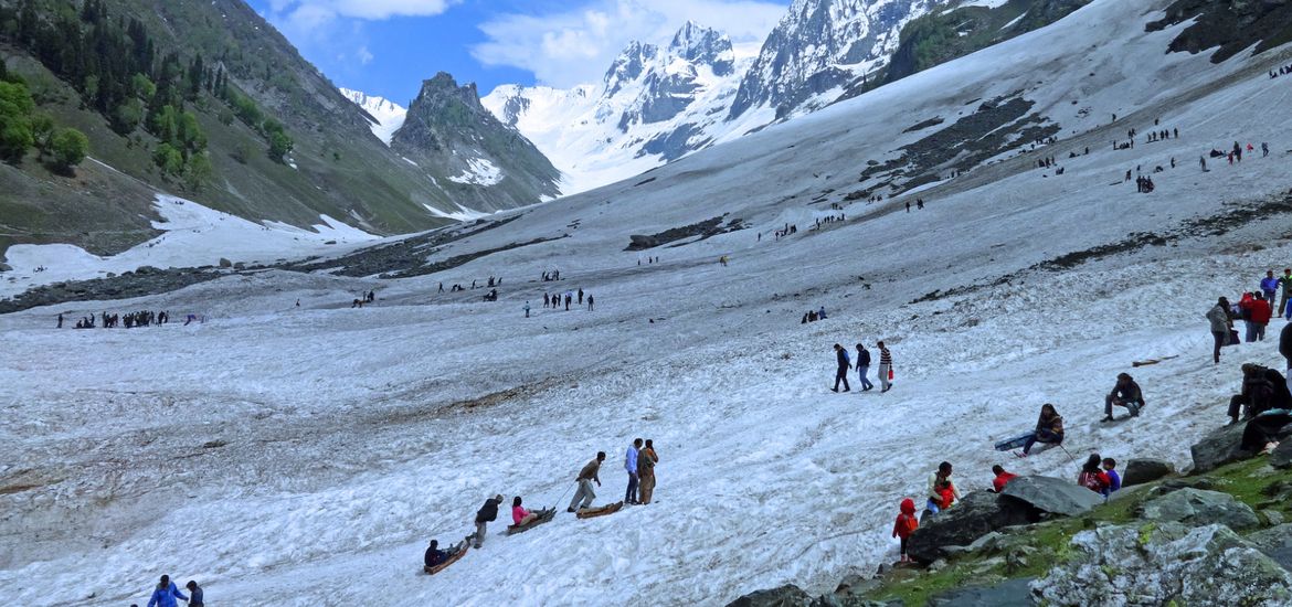 Thajiwas Glacier