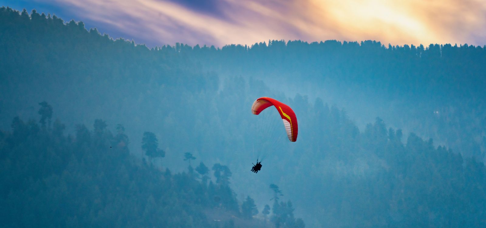Paragliding in Bir Billing