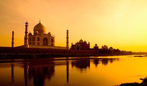 Jewels of the Golden Triangle