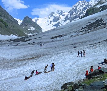 Thajiwas Glacier,  Tourist Spot in Sonamarg