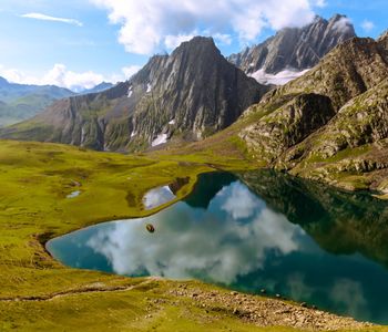 Vishansar Lake,  Lake in Sonamarg