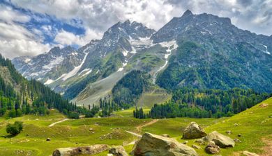 Kashmir Family Holiday Package – Srinagar, Gulmarg & Sonmarg